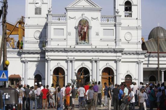 Más de mil devotos visitan iglesia de San Antonio en Sri Lanka tras atentados