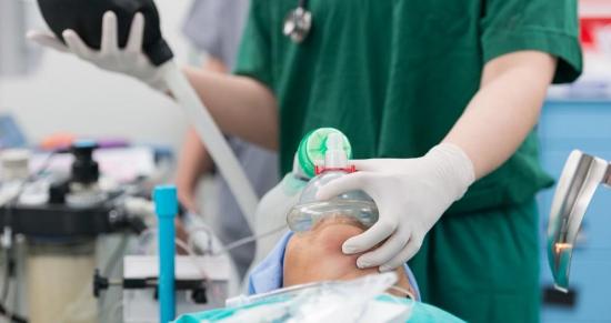 Un anestesista francés, sospechoso de haber envenenado a 24 pacientes
