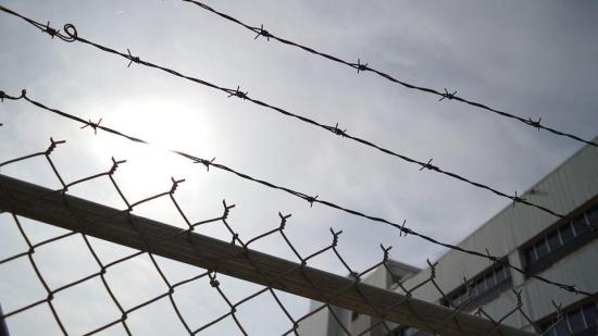 Autoridades descubren celdas de lujo en cárceles de Chile