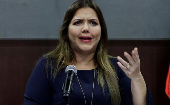 Exvicepresidenta María Alejandra Vicuña es llamada a juicio por presunta concusión