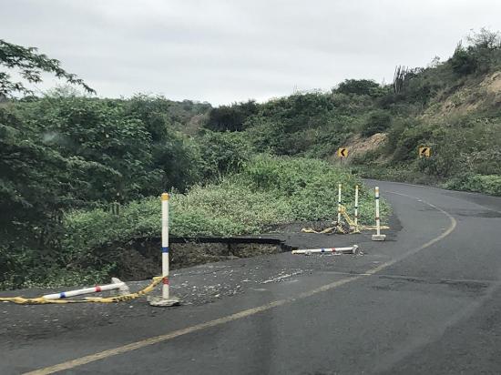 Solicitan reparación de la vía que conduce a Los Bajos-Puerto Cayo