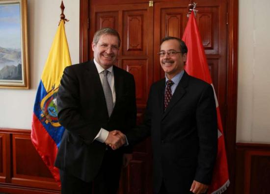 Ecuador y Suiza negociarán un convenio bilateral de inversiones
