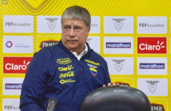 'Bolillo' Gómez dice que acatará cualquier decisión sobre su futuro en la Tri