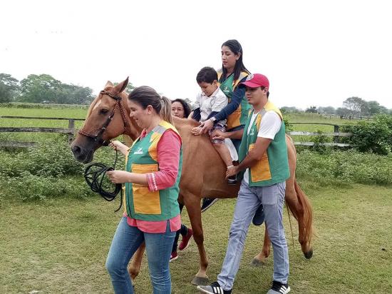 El caballo, un  terapeuta de niños