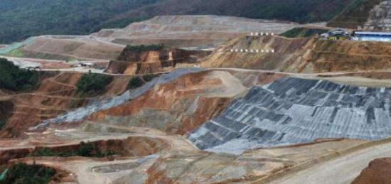 Ecuador potencia su industria minera para encarar el futuro