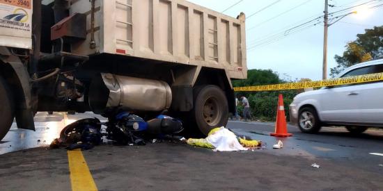Motociclista muere en accidente de tránsito en el sitio Las Palmas de Montecristi