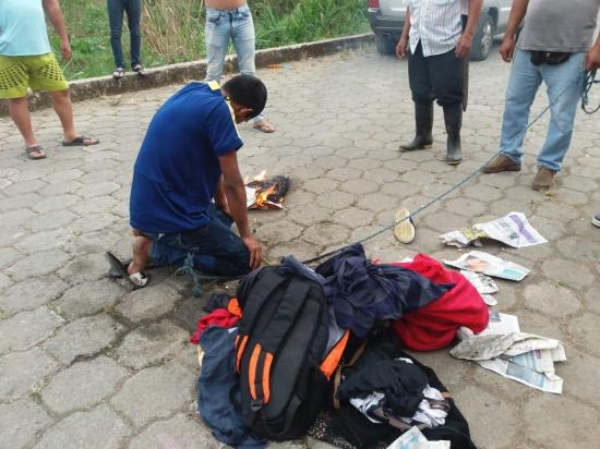 Sospechoso de robo estuvo a punto de ser quemado por el populacho en Santo Domingo