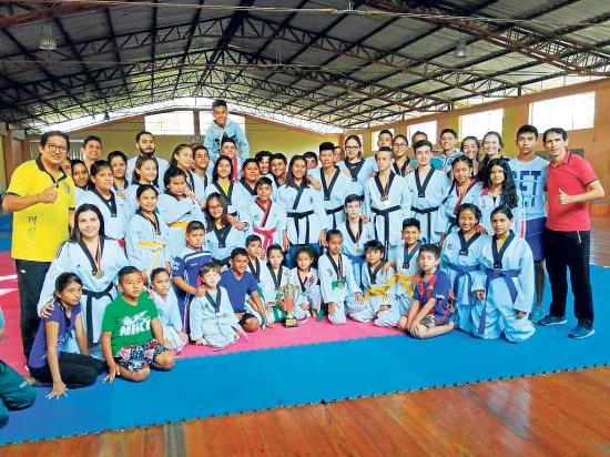 Manabí se proclama campeón en torneo  de taekwondo