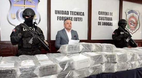 Panamá decomisa más de 1.500 paquetes de droga y detiene a 5 extranjeros