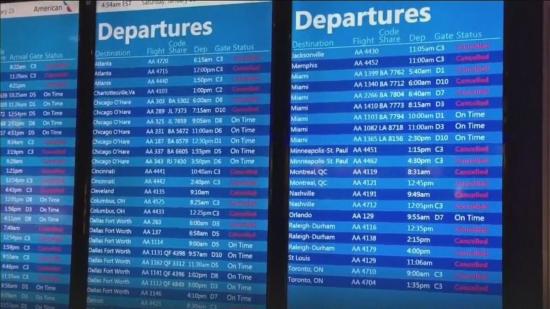 Cientos de vuelos cancelados en varios estados de EE.UU. por huracán Dorian