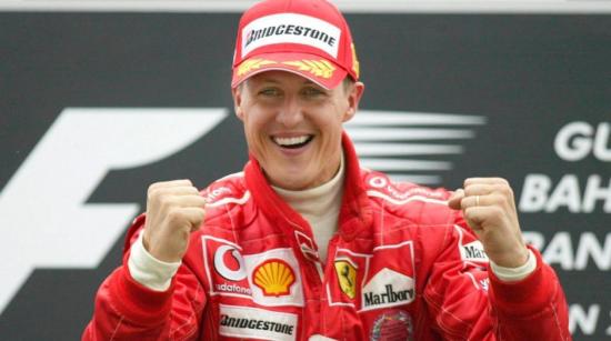 Michael Schumacher ingresa en un hospital de París para un ''tratamiento secreto''