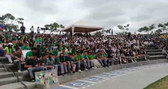 PORTOVIEJO: Jóvenes protestan para que se tomen acciones en contra del cambio climático