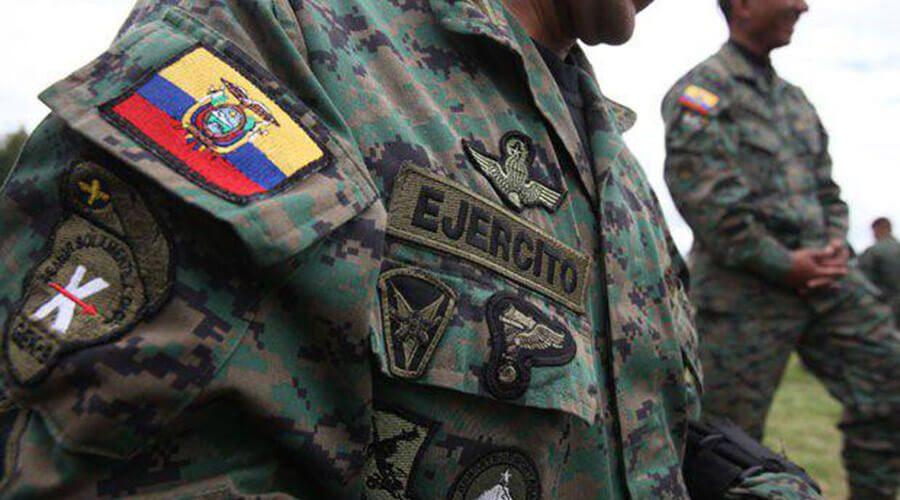 tobillo Son Alegre Fuerzas Armadas denuncia mal uso de uniforme militar | El Diario Ecuador
