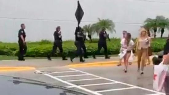 Policía confirma un herido y ningún tirador activo en centro comercial de Florida