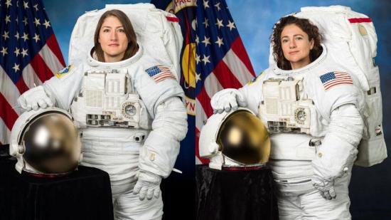 Dos astronautas hacen historia con un paseo espacial íntegramente femenino