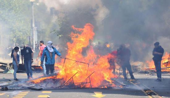 Disturbios en Chile han dejado dos muertos según el Gobierno