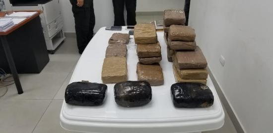 PORTOVIEJO: 27 paquetes de droga fueron incautados en la ciudadela Cevallos