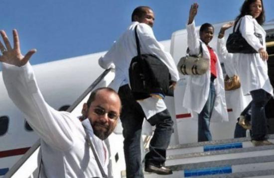Cuba asegura que no hubo uso indebido de pasaportes de médicos en Ecuador