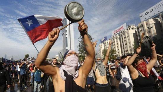 Gobierno confirma que sube a 22 la cifra de muertos en las protestas en Chile