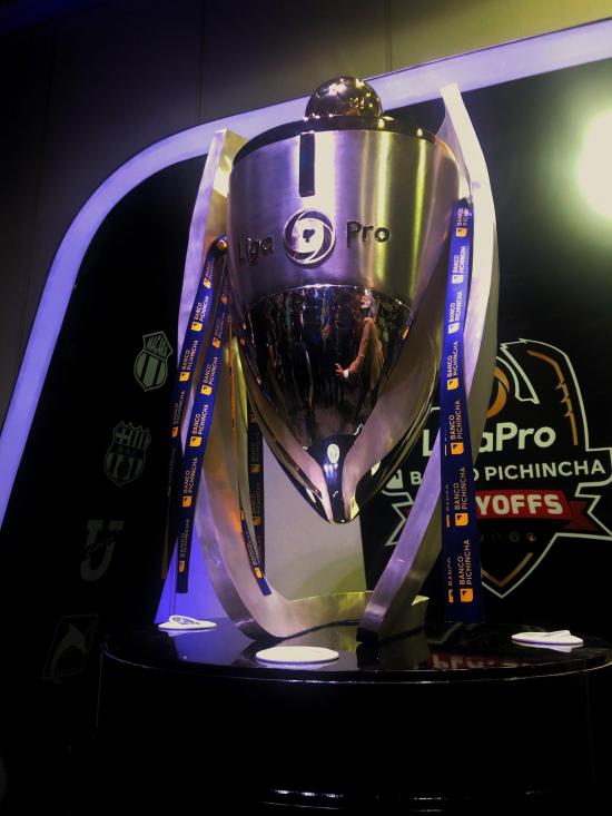 Presentan los trofeos para los ganadores de la edición 2019 de LigaPro