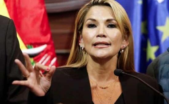Jeanine Áñez anuncia que en las próximas horas tiene previsto convocar elecciones en Bolivia