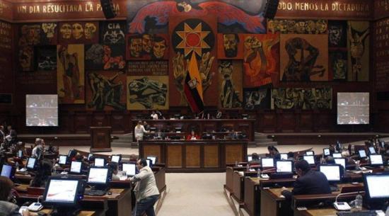 El Gobierno de Ecuador deja listo un polémico proyecto de reforma tributaria