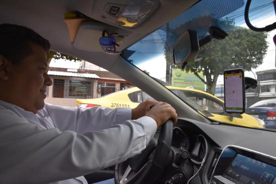Taxista en Santo Domingo circulan con una nueva aplicación