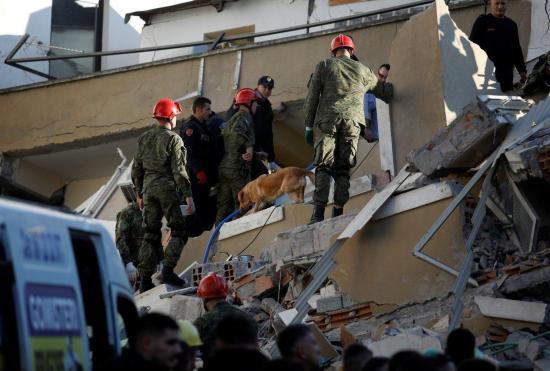 Más de 20 muertos por el peor terremoto registrado en Albania en las últimas décadas