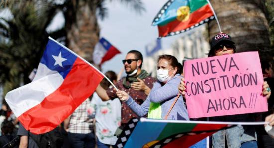 Chilenos cumplen 50 días de protestas: ''La presión a Piñera no puede parar''
