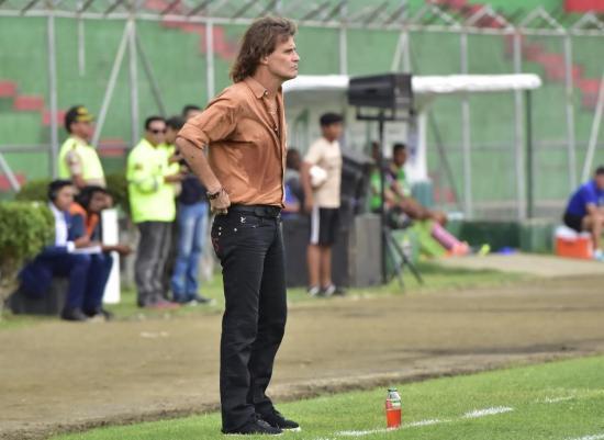 Esta tarde arriba a Guayaquil Rubén Darío Insúa, DT de Liga de Portoviejo