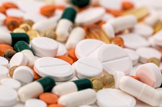 Ecuador recibe donación de medicamentos antirretrovirales por parte de Brasil