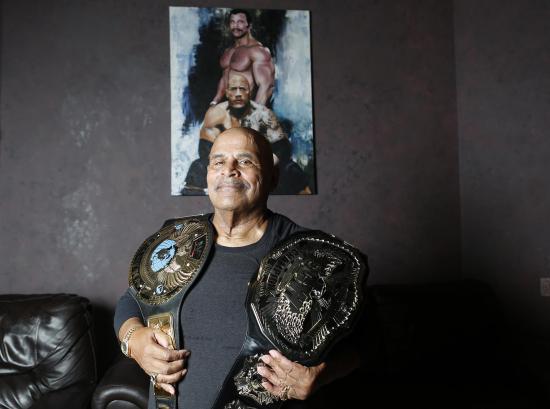 Muere Rocky Johnson, padre de Dwyane Johnson y leyenda de la WWE, a los 75 años