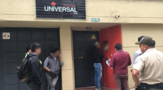 Inhabilitación de radio agita el debate de libertad de expresión en Ecuador