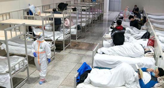China suma ya 811 muertos entre los 37.198 infectados por el coronavirus