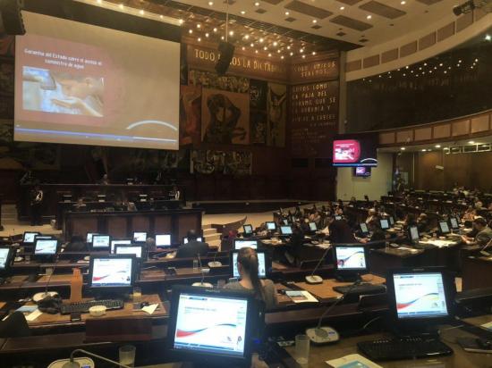Asamblea avanza trámite de enmiendas para limitar función de control social