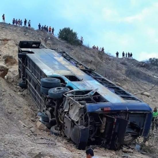 La FEF y varios clubes lamentan accidente de bus con hinchas barcelonistas en Perú