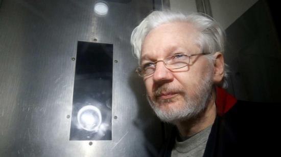 Assange implica a ''The Guardian'' en identificación de fuentes confidenciales
