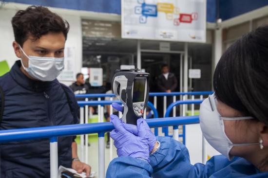 Los casos de coronavirus COVID-19 se elevan a 15 en Ecuador