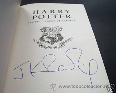 Un libro de Harry Potter firmado por su autora se vende por 122 000 dólares