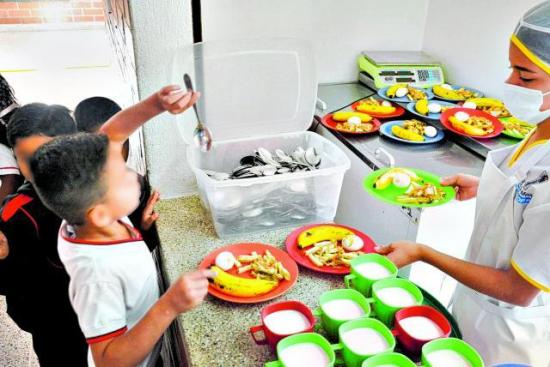 80 millones de niños en Latinoamérica se quedaron sin alimentación escolar