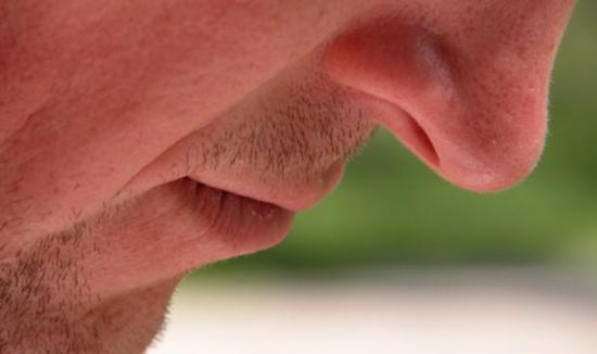 El 80% de los pacientes del COVID-19 pierde el olfato, según un estudio