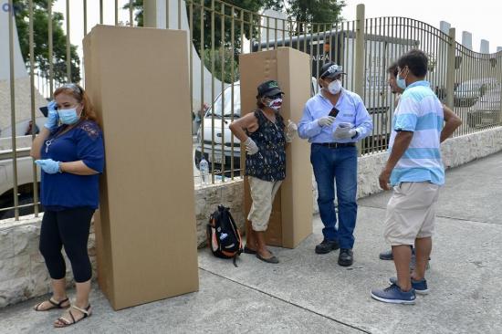 Fiscalía investiga supuestos cobros irregulares en morgues de Guayaquil