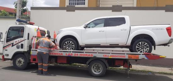 Hombre con Covid-19 viola aislamiento para buscar su carro