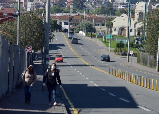 Ministra Romo: Ecuador sigue en aislamiento, pero analiza pasar al distanciamiento social