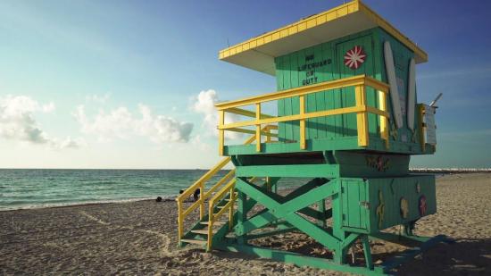Las playas de Miami Beach seguirán cerradas hasta junio