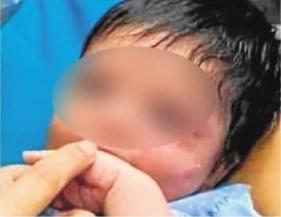 Policía busca a la madre de una recién nacida que huyó tras dar a luz en Manta