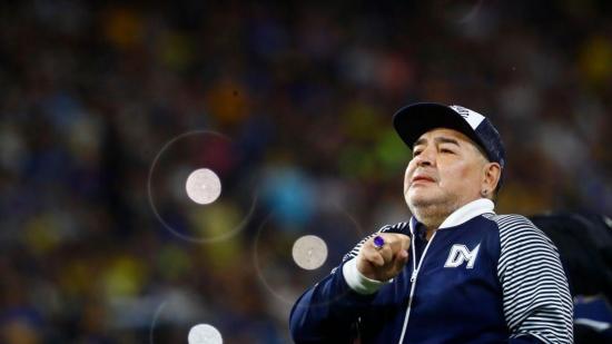 Maradona seguirá como entrenador de Gimnasia hasta el 2021, según su agente