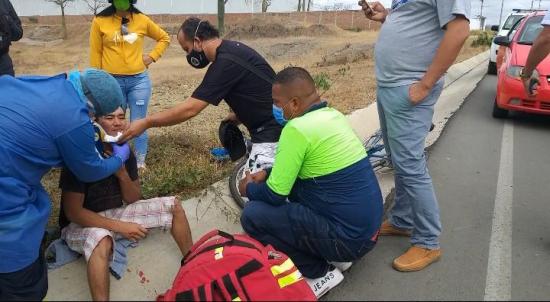 Jaramijó: Ciclista resulta herido en un accidente