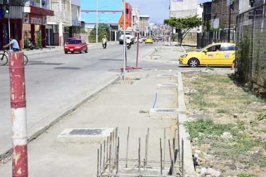 Le exigen al Municipio de Portoviejo que asfalte las nueve manzanas del centro