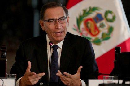El presidente Vizcarra convoca elecciones generales para abril de 2021